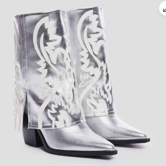 Azalea Wang Esperanza Western Boot In Silver - Picture 3 of 5